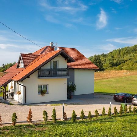 Apartmani Leptir Rakovica Exterior photo