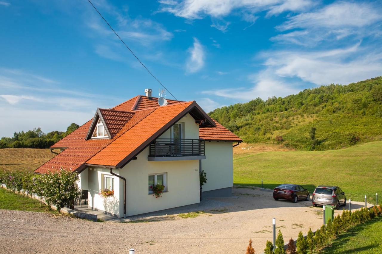 Apartmani Leptir Rakovica Exterior photo